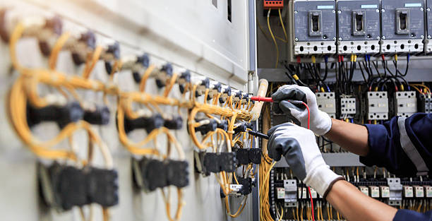Professional Lighting Installation technician working in Flint Hill, MO